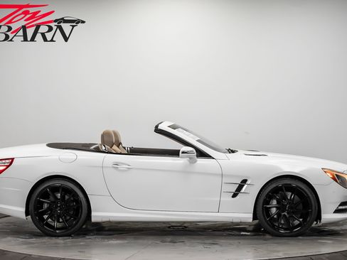 Used 2015 Mercedes-Benz SL 550 image 6