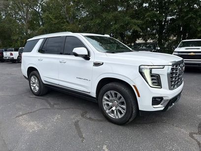 Used 2025 GMC Yukon Denali w/ Sun & Power Step Package