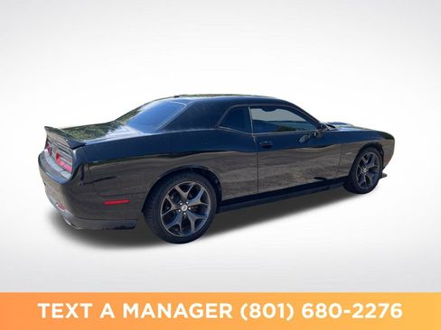 Used 2019 Dodge Challenger R/T RWD image 5