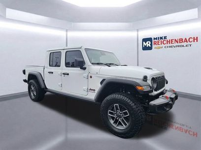 Used 2025 Jeep Gladiator Mojave w/ Technology Group
