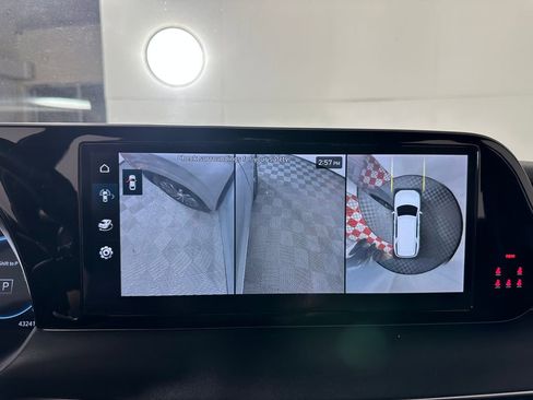 Used 2023 Hyundai Palisade Calligraphy w/ Winter Package image 34