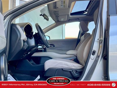 Used 2017 Honda HR-V EX image 8