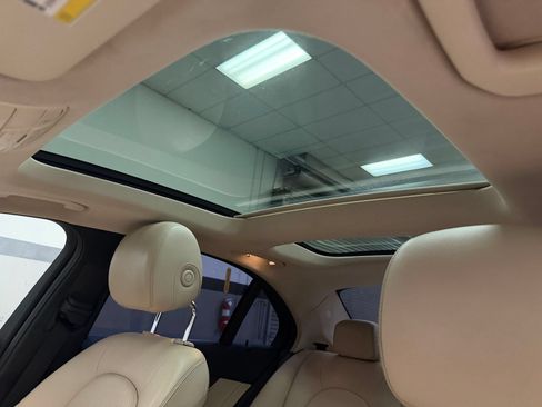 Used 2018 Mercedes-Benz C 300 Sedan image 22