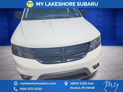 Used 2019 Dodge Journey SE w/ Blacktop Package FWD image 2