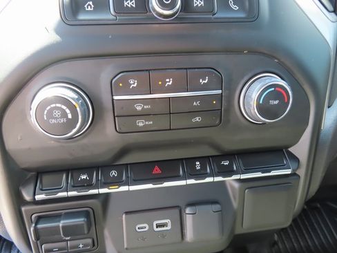 Certified 2024 Chevrolet Silverado 1500 W/T w/ WT Value Package image 25