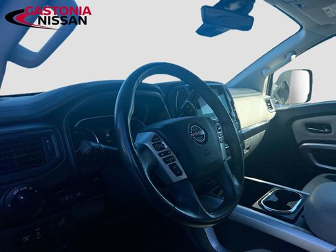 Used 2023 Nissan Titan SV w/ SV Utility Package image 11