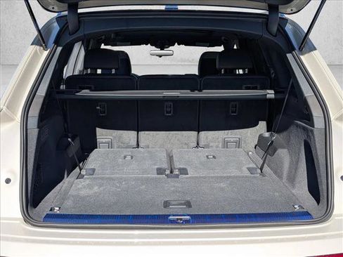 Used 2023 Audi Q7 3.0T Prestige image 7