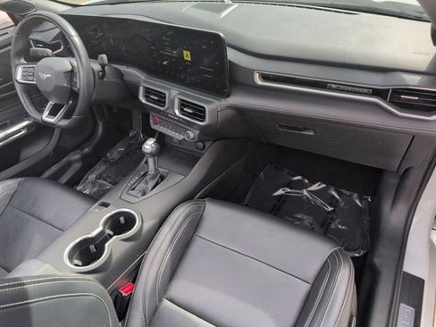 Used 2025 Ford Mustang Premium RWD image 30
