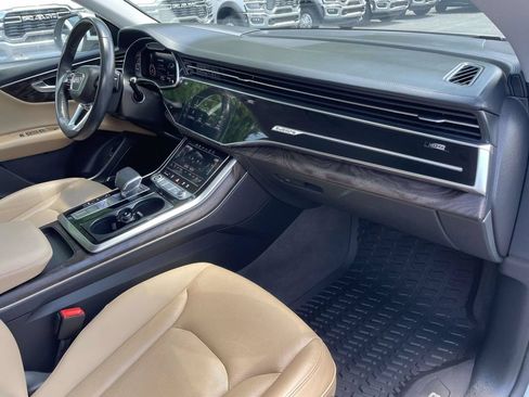 Used 2021 Audi Q8 Prestige w/ Prestige Package AWD/4WD image 14