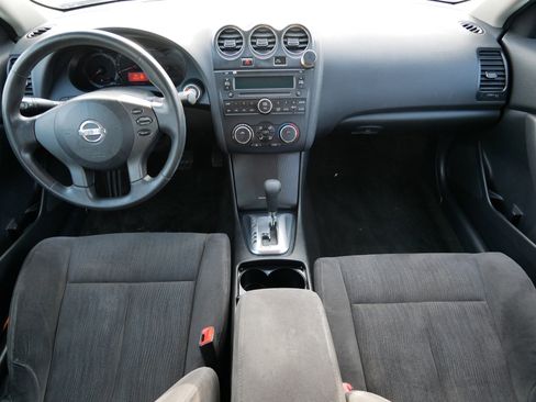 Used 2011 Nissan Altima 2.5 S image 10