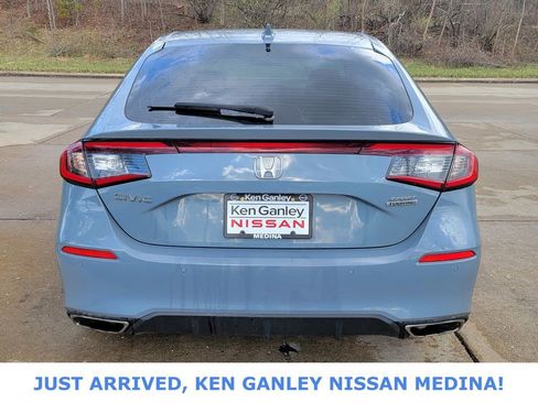 Used 2023 Honda Civic Sport Touring image 4