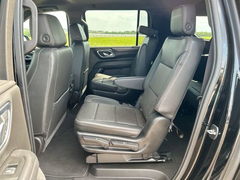 Used 2021 Chevrolet Suburban High Country image 22