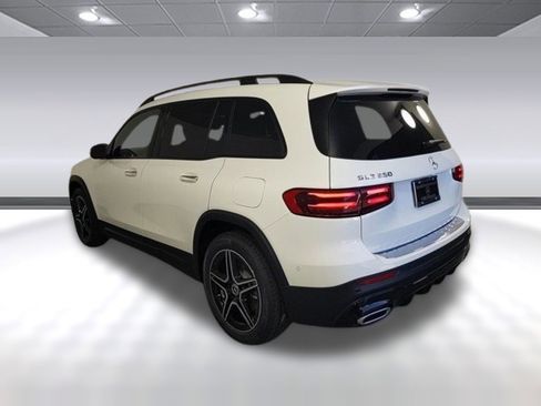 New 2024 Mercedes-Benz GLB 250 image 3