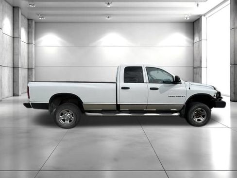 Used 2004 Dodge Ram 2500 Truck SLT w/ Light Group AWD/4WD image 8
