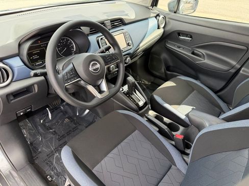 Used 2025 Nissan Versa SV w/ Trunk Package image 12
