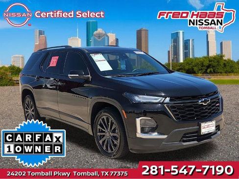 Used 2023 Chevrolet Traverse RS w/ LPO, Floor Liner Package FWD image 1