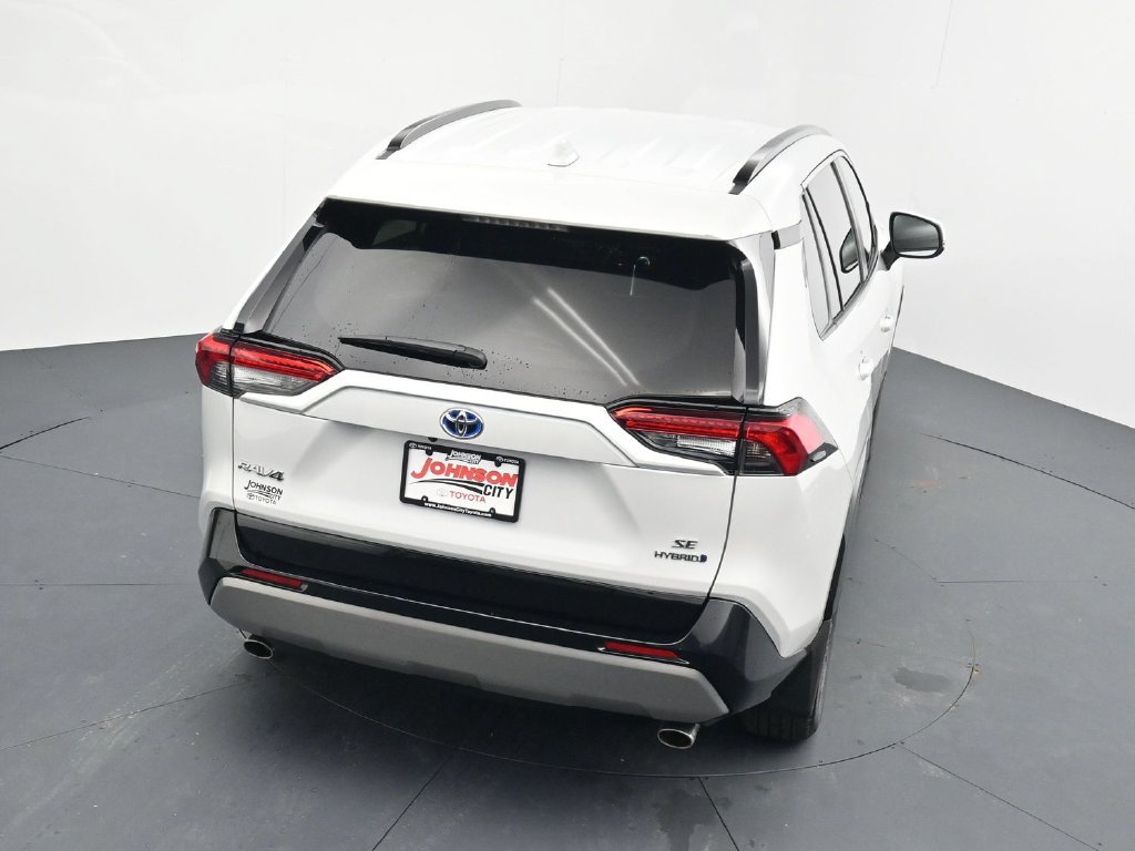 Used 2024 Toyota RAV4 SE AWD/4WD image 28