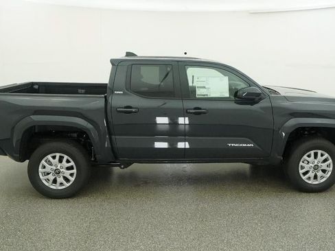 New 2026 Toyota Tacoma SR5 AWD/4WD image 11