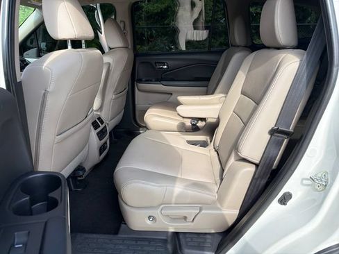 Used 2019 Honda Pilot Elite image 14
