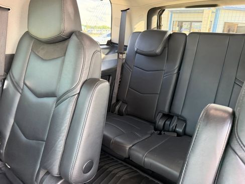 Used 2019 Cadillac Escalade Premium Luxury AWD/4WD image 37