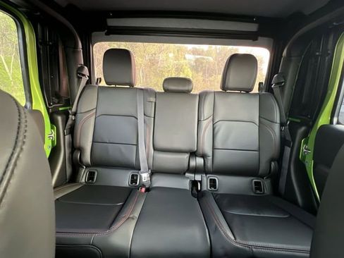 New 2026 Jeep Gladiator Rubicon AWD/4WD image 14
