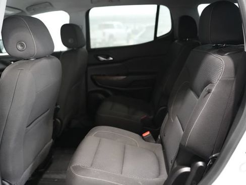 Used 2023 GMC Acadia SLE w/ Elevation Edition AWD/4WD image 17