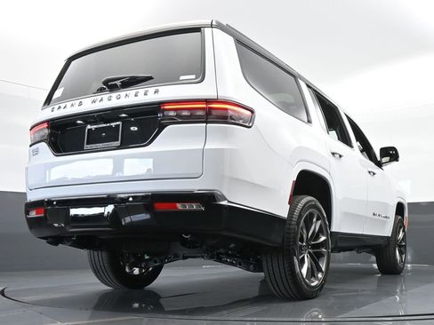 Used 2024 Jeep Grand Wagoneer Series III w/ Quick Order Packagew 28T image 60