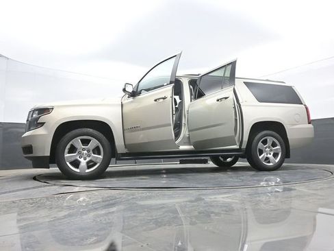 Used 2016 Chevrolet Suburban LT AWD/4WD image 64