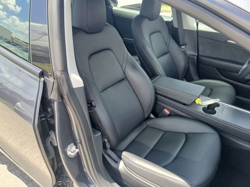 Used 2023 Tesla Model 3 Standard Range RWD image 19