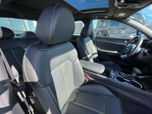 New 2026 Kia K5 GT w/ GT1 Package FWD image 32