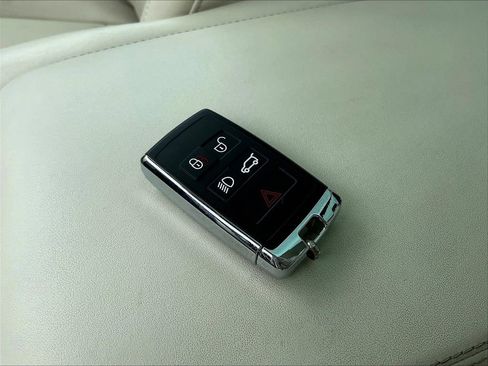 Used 2023 Land Rover Range Rover Long Wheelbase Autobiography AWD/4WD image 33