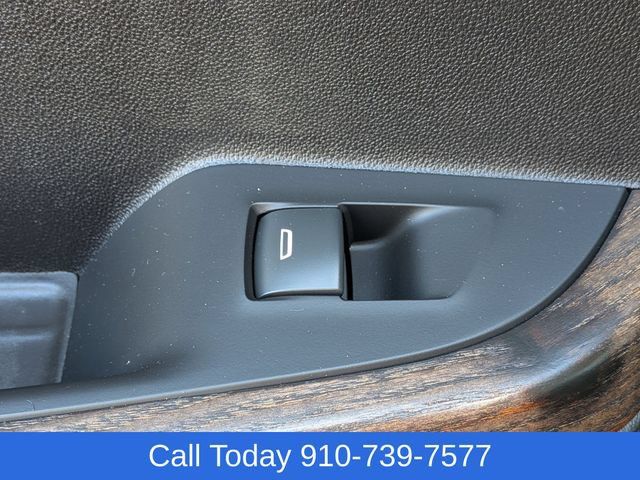 Used 2023 GMC Acadia Denali w/ Denali Ultimate Package FWD image 31