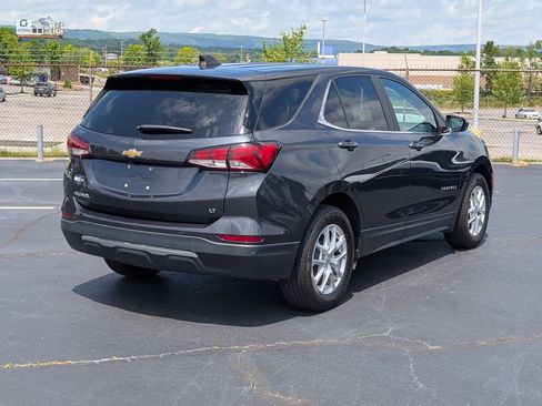 Used 2022 Chevrolet Equinox LT w/ Driver Convenience Package FWD image 6