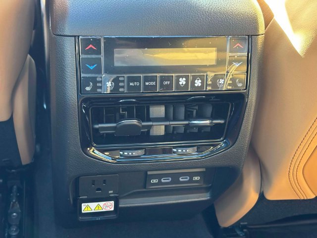 New 2027 Jeep Grand Cherokee Summit AWD/4WD image 13