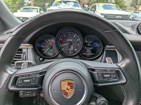 Used 2022 Porsche Macan GTS w/ Sport Chrono Package AWD/4WD image 28