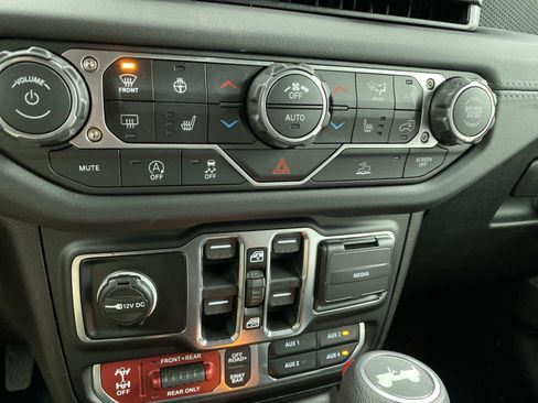 New 2026 Jeep Wrangler Unlimited Rubicon image 12