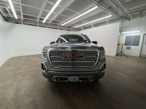 Used 2021 GMC Sierra 1500 Denali w/ Technology Package AWD/4WD image 9