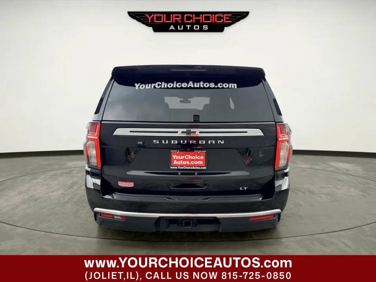 Used 2021 Chevrolet Suburban LT AWD/4WD image 4