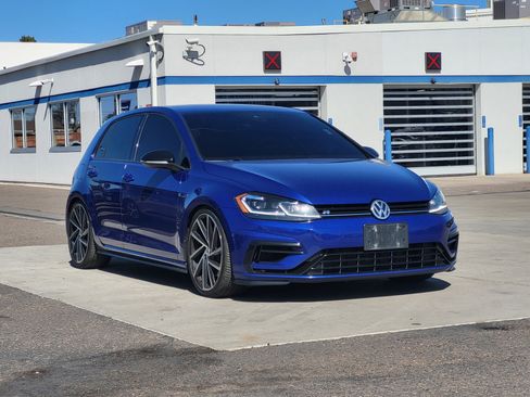 Used 2018 Volkswagen Golf R 4-Door image 6