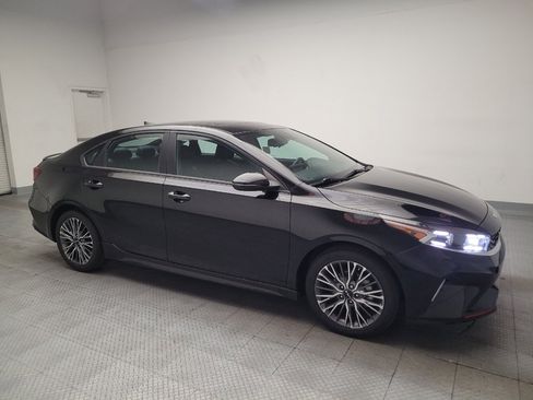 Used 2023 Kia Forte GT-Line w/ GT-Line Premium Package FWD image 11