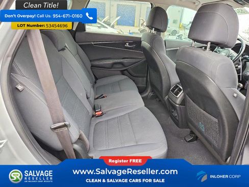 Used 2017 Kia Sorento FWD w/ LX Convenience Package image 13