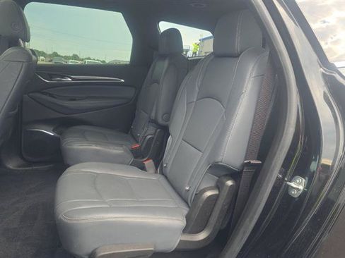 Used 2024 Buick Enclave Essence w/ Experience Buick Package AWD/4WD image 9