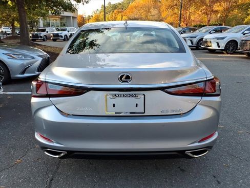 New 2025 Lexus ES 350 w/ Premium Package image 4
