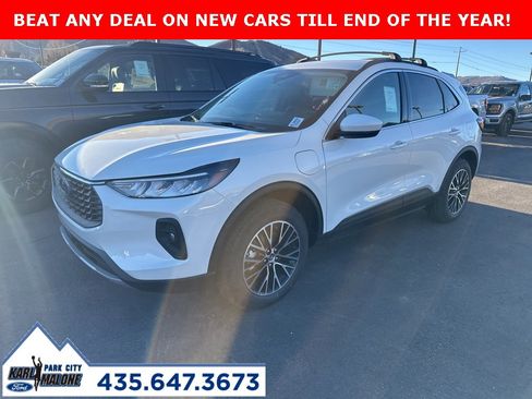 New 2026 Ford Escape SE w/ Class II Trailer Tow Package image 2