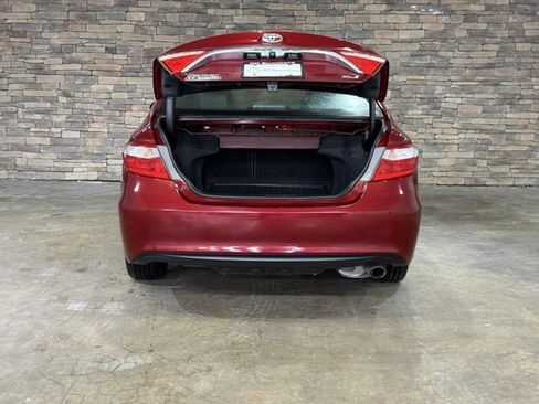 Used 2017 Toyota Camry XLE image 9