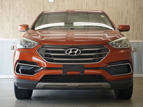 Used 2017 Hyundai Santa Fe Sport FWD image 3