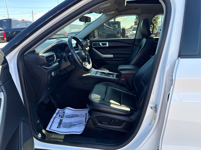 Used 2021 Ford Explorer XLT w/ Equipment Group 202A AWD/4WD image 10