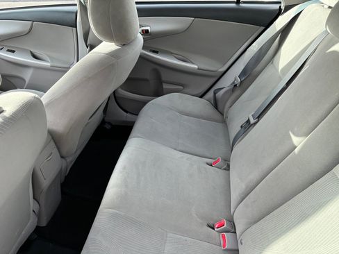 Used 2012 Toyota Corolla LE image 6