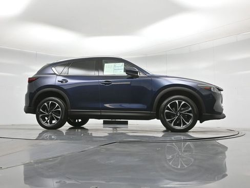 Used 2023 MAZDA CX-5 AWD 2.5 S w/ Premium Plus Pkg image 4