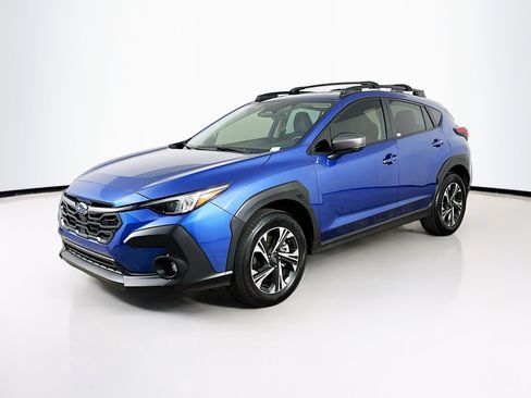 Used 2025 Subaru Crosstrek 2.0i Premium image 3
